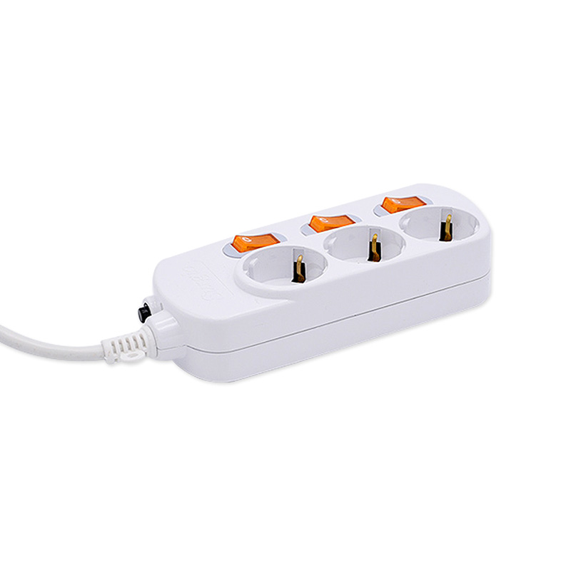 3 outlets EU szabványos aljzat független kapcsolóval és túlterhelésvédelemmel 3 outlets EU szabványos aljzat független kapcsolóval és túlterhelésvédelemmel